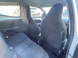 Toyota Aygo 2021 Car play camera-thumb-18
