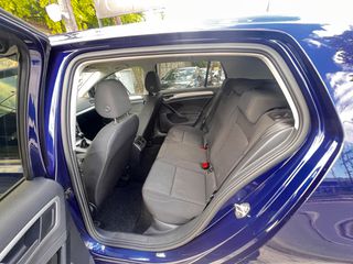 Volkswagen Golf 2018-thumb-8