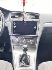 Volkswagen Golf 2018-thumb-11