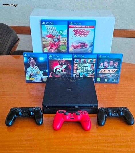 PLAY STATION 4