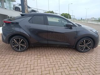 Toyota C-HR 2023 C-HIC HYBRID