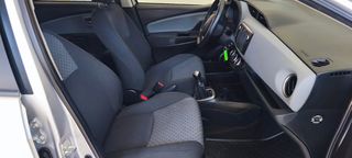 Toyota Yaris 2016-thumb-16