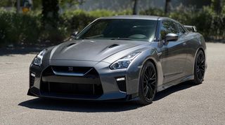 Nissan GT-R 2021 R35