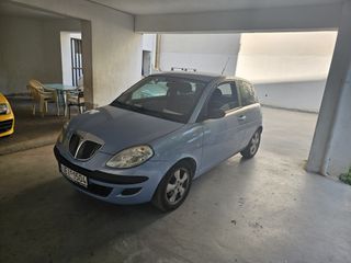 Lancia Ypsilon 2005