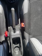 Peugeot 208 2016-thumb-13