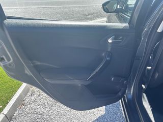 Peugeot 208 2016-thumb-20