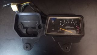 Yamaha XT600   XT250, XT550 ή DT125/200   ΚΟΝΤΕΡ