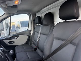 Renault Trafic 2015 Diesel Euro 5-thumb-13