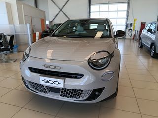 Fiat 600 2026 1.2  ICON MHEV 110hp DCT MY26
