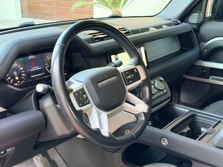 Land Rover Defender 2021 D240 SE 110 360/Meridian-thumb-11