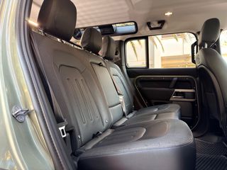 Land Rover Defender 2021 D240 SE 110 360/Meridian-thumb-14