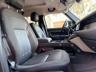Land Rover Defender 2021 D240 SE 110 360/Meridian-thumb-15