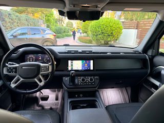 Land Rover Defender 2021 D240 SE 110 360/Meridian-thumb-17