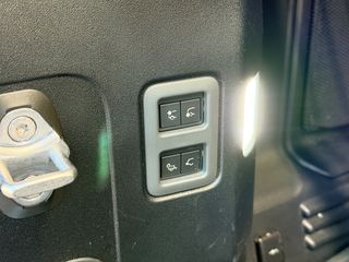 Land Rover Defender 2021 D240 SE 110 360/Meridian-thumb-30