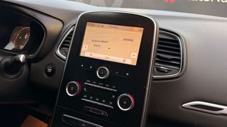 Renault Scenic 2017-thumb-17