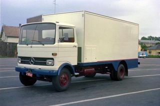 Κόφα Mercedes-Benz 1985 913 long υδραυλική πόρτα 1.5 τόνο