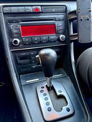 Audi A4 2008-thumb-15