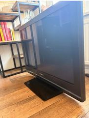 Panasonic Viera 37''  Plasma TH-37PX8E