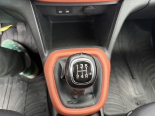 Hyundai i 10 2015 1.0 YES!_EURO6-thumb-21