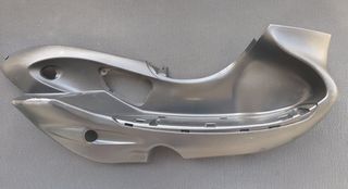 Πάτωμα δεξί Μαύρο Για Piaggio Beverly Tourer-Cruiser 125-250-300-400-500cc 2005-2012 Μοντέλα Γνήσιο