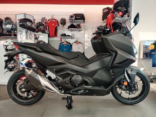 Honda Forza 750 2026