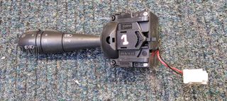 RENAULT CLIO IV / CAPTUR / DACIA | 2012 – 2021 | 255675914R | ΔΙΑΚΟΠΤΗΣ ΦΩΤΩΝ & ΦΛΑΣ (LIGHTING STALK) VALEO ΓΝΗΣΙΟΣ ΜΕΤΑΧΕΙΡΙΣΜΕΝΟΣ