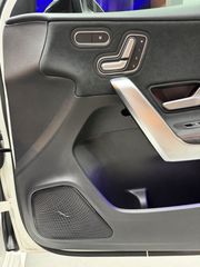 Mercedes-Benz A 180 2020 AMG LINE / PANORAMA-thumb-29