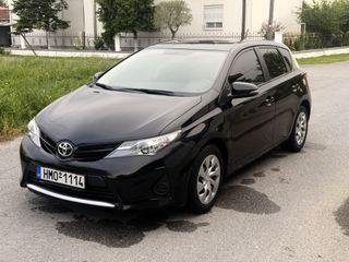 Toyota Auris 2014 1.33 Active
