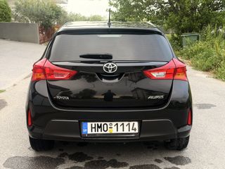 Toyota Auris 2014 1.33 Active-thumb-4