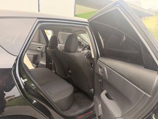 Toyota Auris 2014 1.33 Active-thumb-15