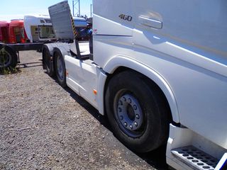 Volvo 2019 FH4 460-thumb-3