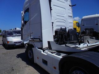 Volvo 2019 FH4 460-thumb-8