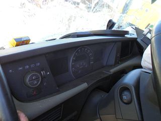Volvo 2019 FH4 460-thumb-11