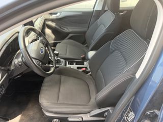 Ford Focus 2022-thumb-32