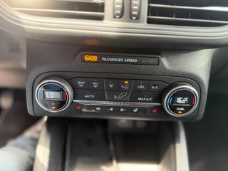 Ford Focus 2022-thumb-28