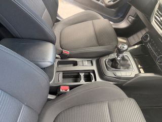 Ford Focus 2022-thumb-37