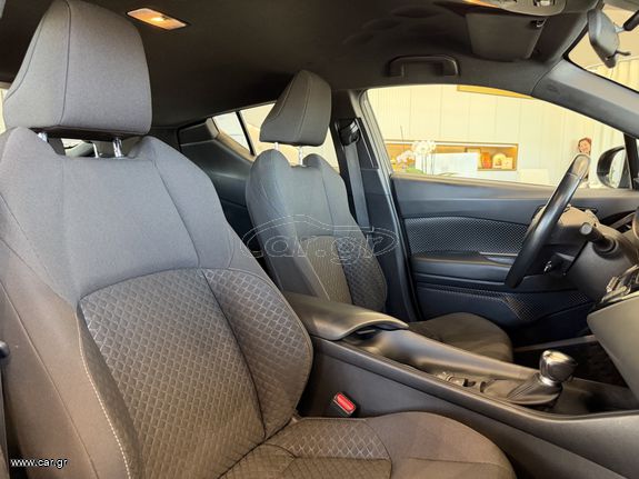 Toyota C-HR 2022 1.8 HYBRID - BUSINESS EDITION