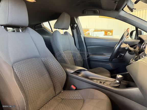 Toyota C-HR 2022 1.8 HYBRID - BUSINESS EDITION