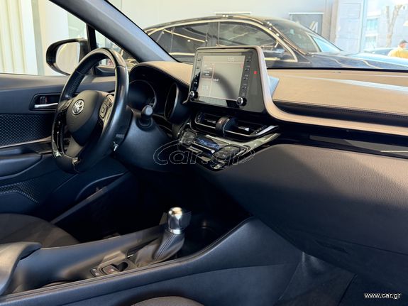 Toyota C-HR 2022 1.8 HYBRID - BUSINESS EDITION