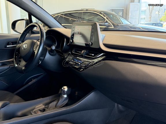 Toyota C-HR 2022 1.8 HYBRID - BUSINESS EDITION