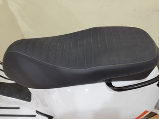 Vespa GTS Super Sport 300 2024 PIAGGIO-thumb-10