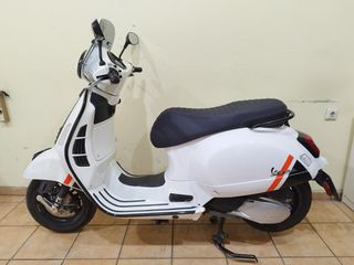 Vespa GTS Super Sport 300 2024 PIAGGIO-thumb-1