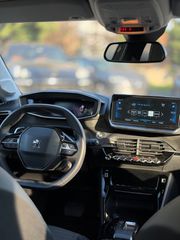 Peugeot 208 2022 1.2 Allure 100hp-thumb-17