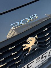 Peugeot 208 2022 1.2 Allure 100hp-thumb-25