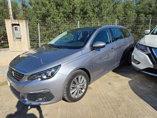 Peugeot 308 2019 .