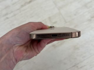 Apple iPhone 16 Pro Max 512GB Desert Titanium-thumb-4