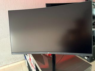 Οθόνη Gaming PC, 144Hz, 2K, 32 ιντσών, Curved, Asus Rog Strix, Άψογη, δεκτός έλεγχος στο χώρο μας
