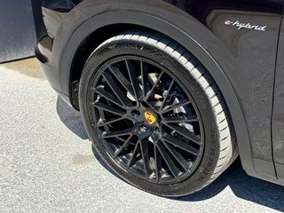 Porsche Cayenne 2018 E-HYBRID 462hp-thumb-9