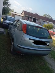 Ford Focus 2003-thumb-1