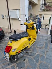Vespa GTS 300 2011 P200E-thumb-2